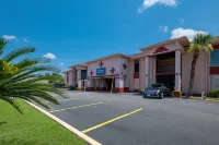 Rodeway Inn & Suites East Hotels in Meraux