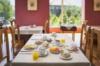 Hotel Castrum Villae by Walk Hotels - Bữa sáng