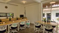 Camotes Hostel Resort Hotels in San Francisco
