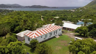 EGO GUESTHOUSE#2----Breathtaking villa sitting on the hill with lovely Oceanview Hotel a 