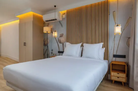 ها أبارت هوتل ريتيرو سويتس Hotels near بالاسيو دي كريستال