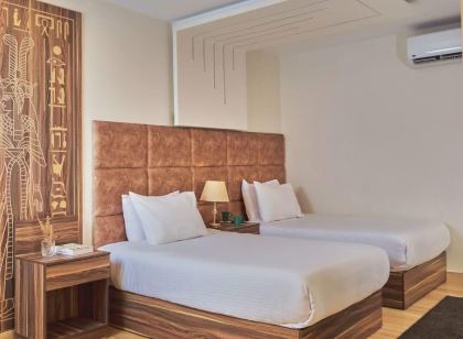 Nefertari Pyramids View Inn