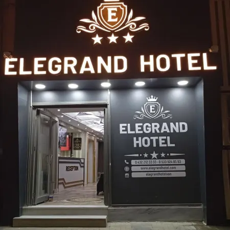 Van Elegrand Hotel