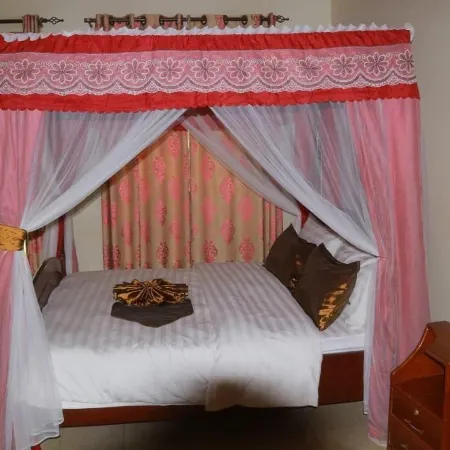 IHURU 50 HOTEL AND GARDENS