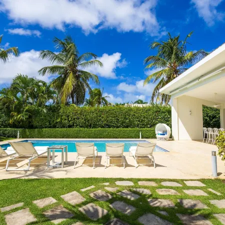 Villa Desiree 5BR Cocotal Luxury Villa Pool Maid