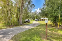 < 1 Mi to Downtown Arcadia: Tranquil Wooded Escape - Homestays