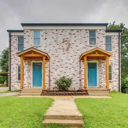 Convenient OKC Apartment: 4 Mi to Dtwn! Отели рядом с достопримечательностью «Торговый центр "Олд Шепард"»