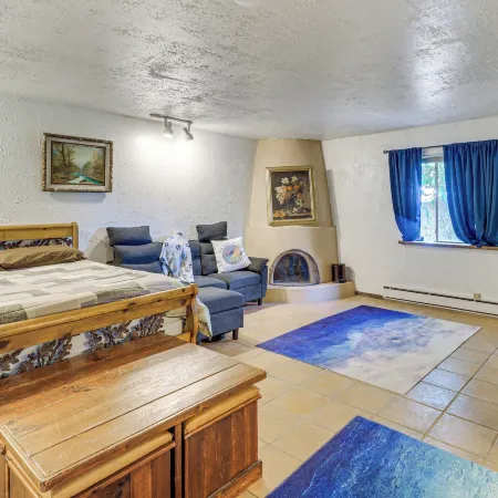 Perfect For Groups! Socorro Home Near NM Tech