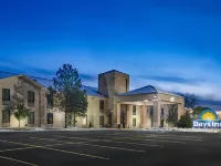 Days Inn & Suites by Wyndham Cuba Hotels in Cuba