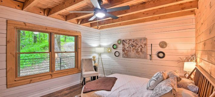 Luxe Jasper Cabin w/ Deck + Blue Ridge Mtn Views! Hotéis em Pickens County