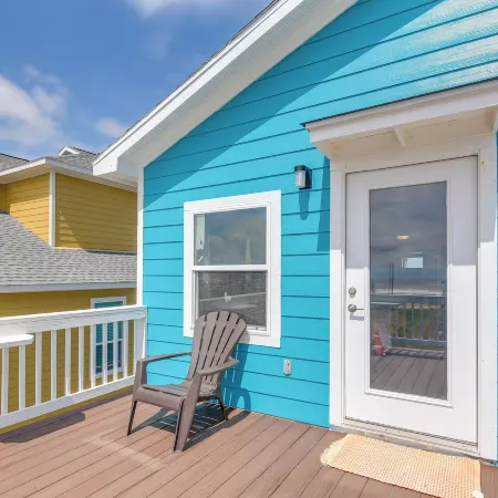 Colorful Freeport Beach Rental < 1 Mi to Ocean