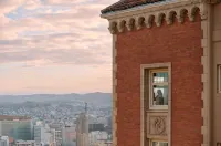 Huntington Hotel