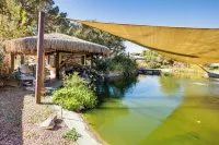 3 Mi to Dtwn Pahrump: Romantic Desert Oasis - WiFi
