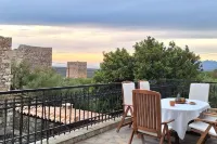 Kitta Mani Towerhouse - Mountain Views Garden