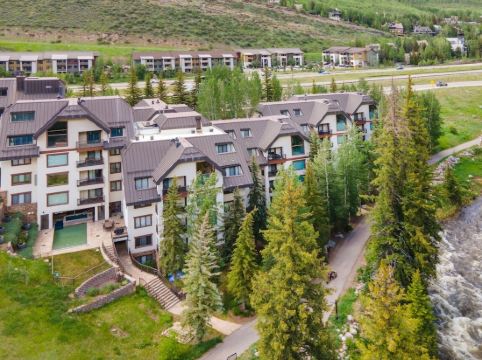 Liftside 3BR ~Unit C42~ Ski-in-Ski-out Chair #20