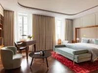 Raffles Europejski Warsaw Отели рядом с достопримечательностью «Площадь Гжибовского»