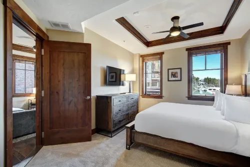 Luxury  at Base of Peak 8, Steps from Winter Activities 2 Bedroom Condo by RedAwning - Spa