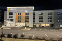 La Quinta Inn & Suites By Wyndham Jackson - breakfast