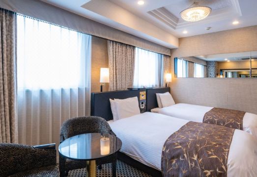 アパホテル〈名古屋城前〉