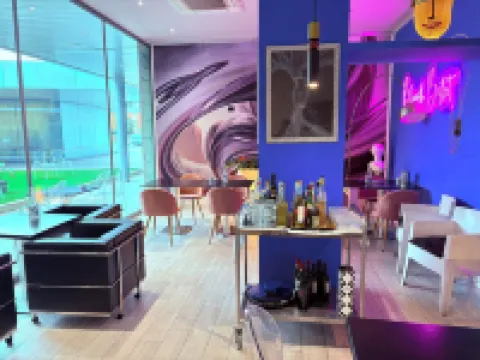 Blue Shades ApartHotel