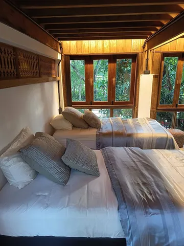 รูปภาพของพูลวิลล่าส่วนตัวทำจากไม้ในแม่ริมสำหรับผู้เข้าพัก 4-6 ท่าน