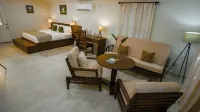 Roaring River Resort - balcony