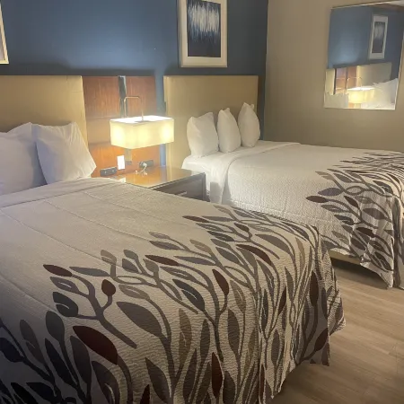 Red Roof Inn & Suites Hinesville