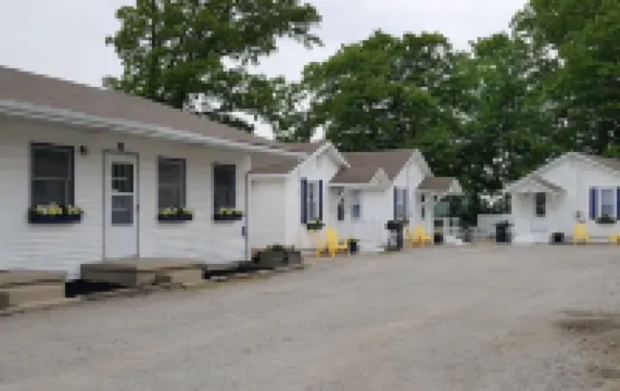 Dockside Lake Resort Hotels in Union Township