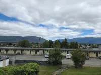 Fiordland Hotel - Mountain view