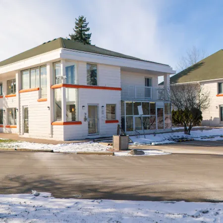 Howard Johnson By Wyndham Brampton Отели в г. Брамптон