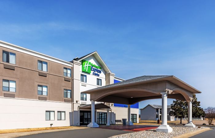 Holiday Inn Express & Suites LONOKE I-40 (EXIT 175) by IHG
