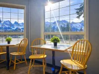 Mountain View Inn Hotels in Canmore