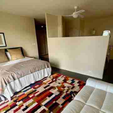 Provencal Villa with Garden & Pool Rooms