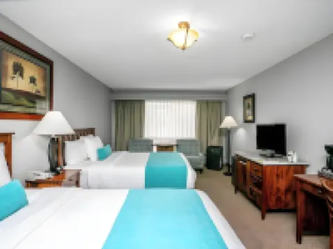 Tonquin Inn Hotels in Jasper