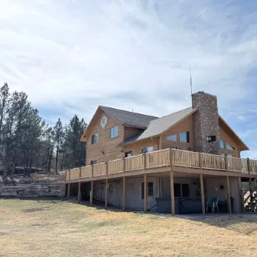 The McCaskell Cabin- Nestled out in the countryside.