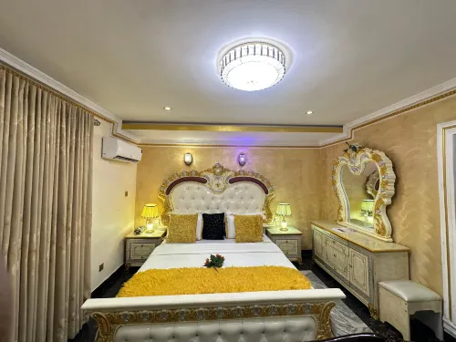 Tobby Royal Suites - Apartments