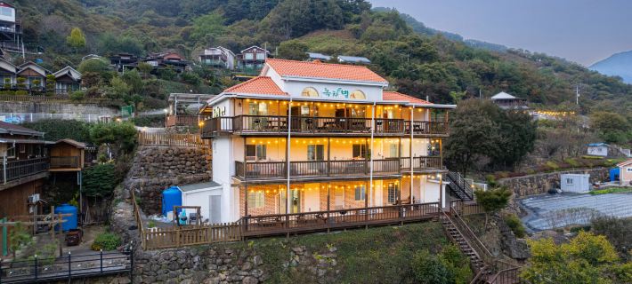 Gurye Jirisan Green Tea Star Pension Отели в г. Куре