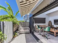 1 Bedroom Modern Townhouse in Casuarina