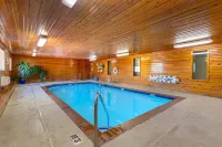 Econo Lodge - Pool
