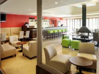 Ibis Styles Louvain-la-Neuve - Hotel & Events - Quầy bar