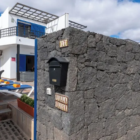 Air-conditioned Villa With Mountain Views, 300m From Coastal Path - Villa Elise
