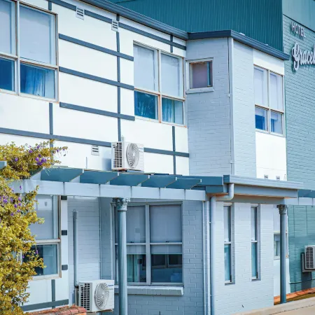 Hotel Gracelands