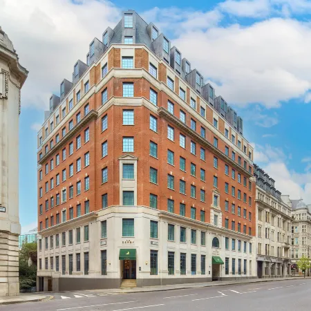 The Derby London City, Curio Collection by Hilton Отели рядом с достопримечательностью «Небоскреб «Скай Гарден»»