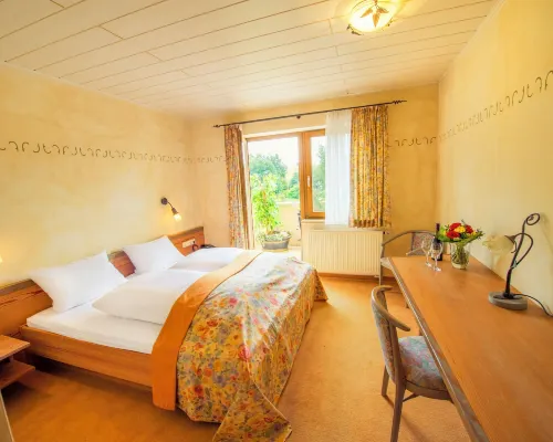 Landgasthof Schwarz - Hotel und Restaurant Hotels in Windsbach
