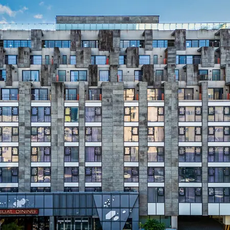 Temata Hotel Segwipo Jeju Отели рядом с достопримечательностью «Храм Ёнхваса»