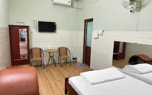 Hoa Quynh Motel