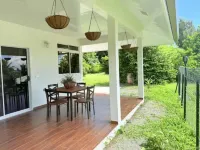 Bungalow Miti Uturoa Hoteles en Uturoa