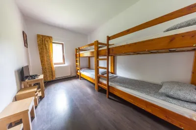 Route 68 Hostel Gurasada Park Các khách sạn ở 