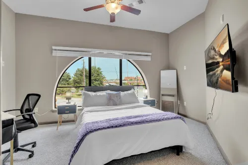 The Metro by Stylish Stays - Homestays