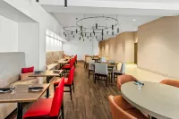 Hilton Garden Inn Corning Downtown - breakfast